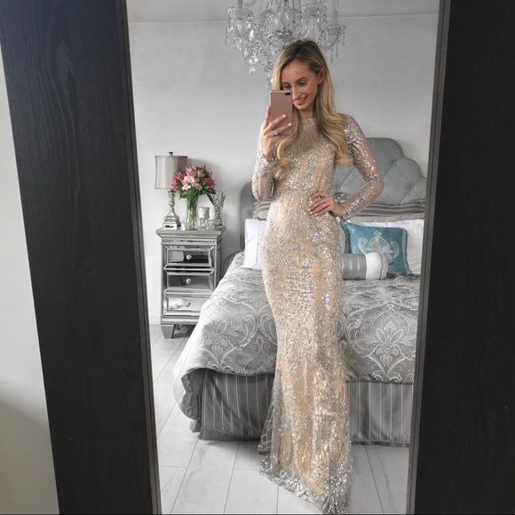 Long Sleeve Glitter Pattern Maxi Formal Dress - Picture 3 of 8